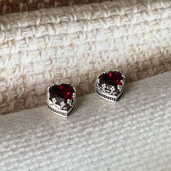 “Garnet Hearts” 925 Sterling Silver Natural Garnet Faceted Heart Stud Earrings - Picture 16 of 17